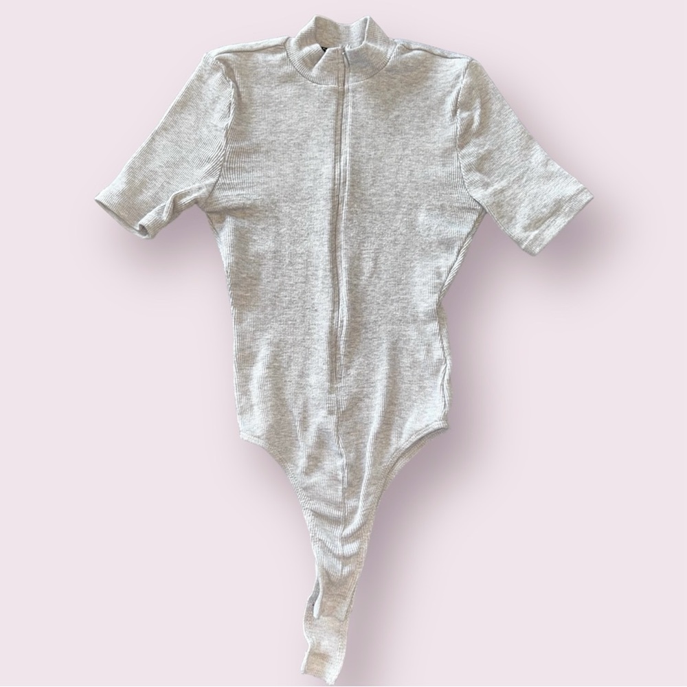 Fashion nova one piece, zip up gray top